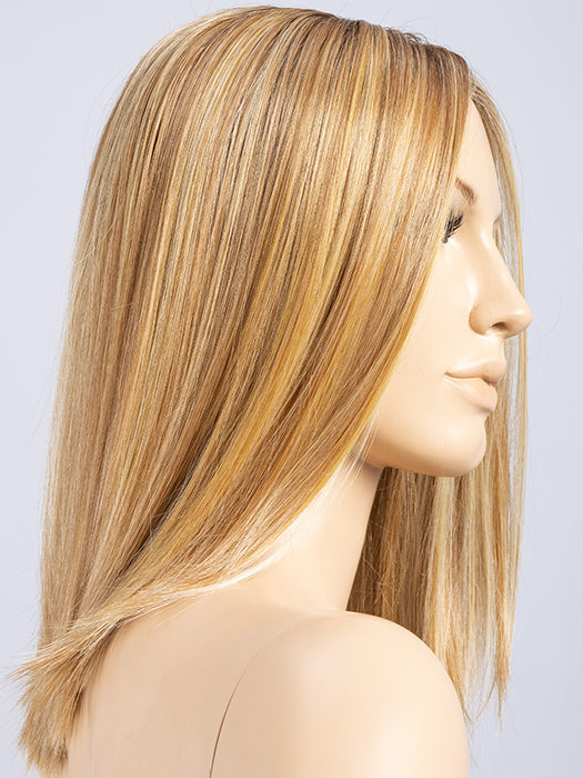 GINGER BLONDE ROOTED 26.19.31 | Light Honey Blonde, Light Auburn, and Medium Honey Blonde Blend with Medium Roots