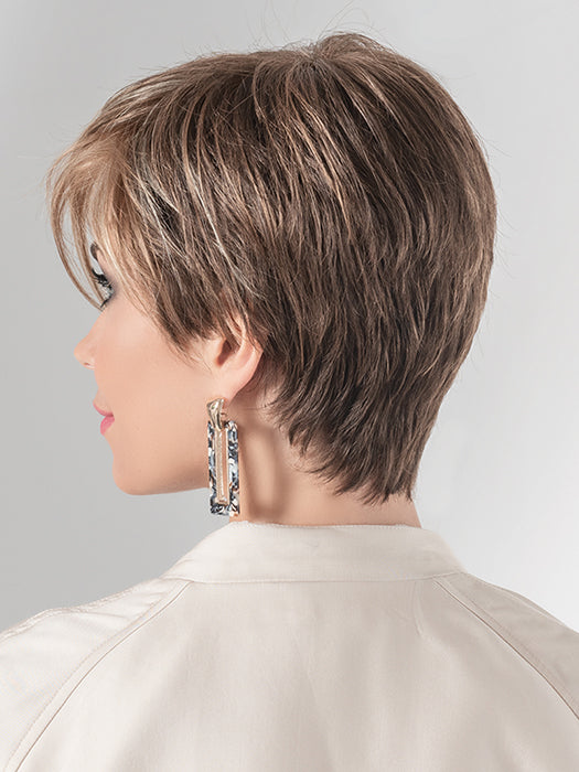 FIRST by ELLEN WILLE in MOCCA LIGHTED 12.26.830 | Light Brown base with Light Caramel highlights on the top only, darker nape