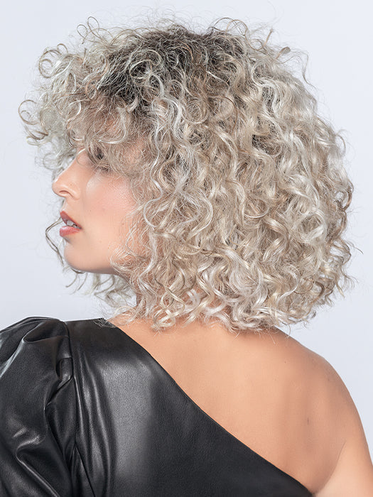DISCO by ELLEN WILLE in PEARL BLONDE ROOTED 101.16.1001 | Light Beige Blonde, Medium Honey Blonde, and Platinum Blonde Blend with Dark Roots