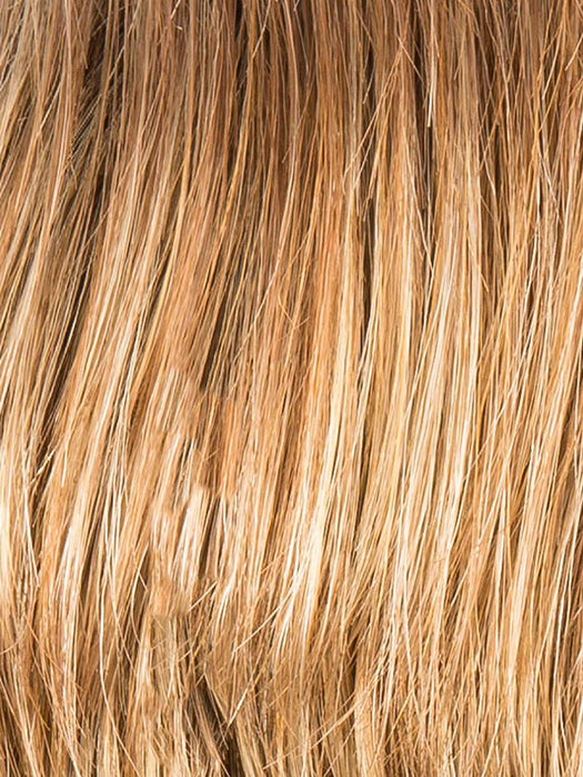 GINGER ROOTED 26.27.19 | Light Honey Blonde, Light Auburn, and Medium Honey Blonde Blend with Dark Roots