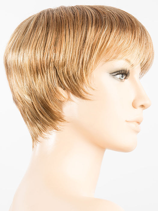GINGER ROOTED 26.27.19 | Light Honey Blonde, Light Auburn, and Medium Honey Blonde Blend with Dark Roots
