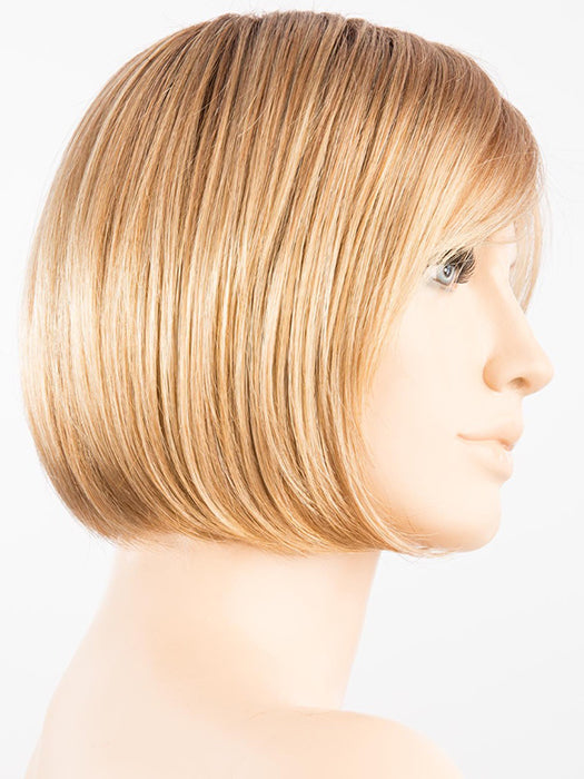 GINGER ROOTED 26.27.19 | Light Honey Blonde, Light Auburn, and Medium Honey Blonde Blend with Dark Roots