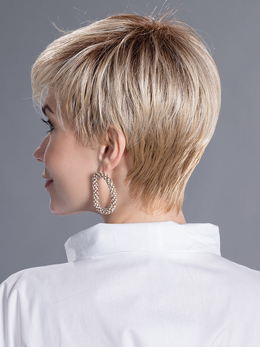 ELAN by ELLEN WILLE in SANDY BLONDE ROOTED 22.20.25 | Light Neutral Blonde, Light Strawberry Blonde, and Lightest Golden Blonde blend with Dark Shaded Roots