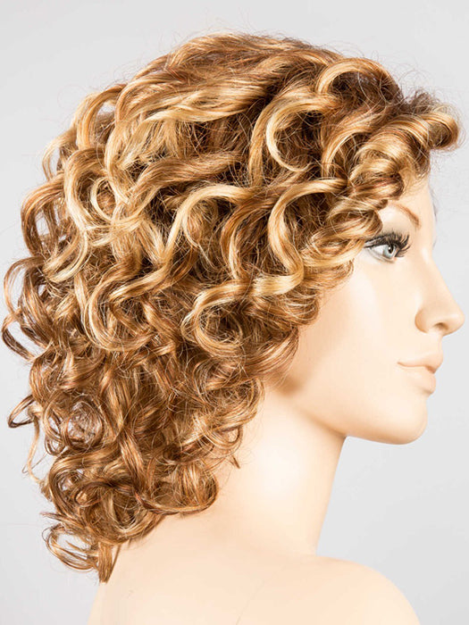 GINGER ROOTED 31.19.30 | Light Honey Blonde, Light Auburn, and Medium Honey Blonde Blend with Dark Roots